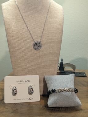 Park Lane Leo Sparkle Box Set